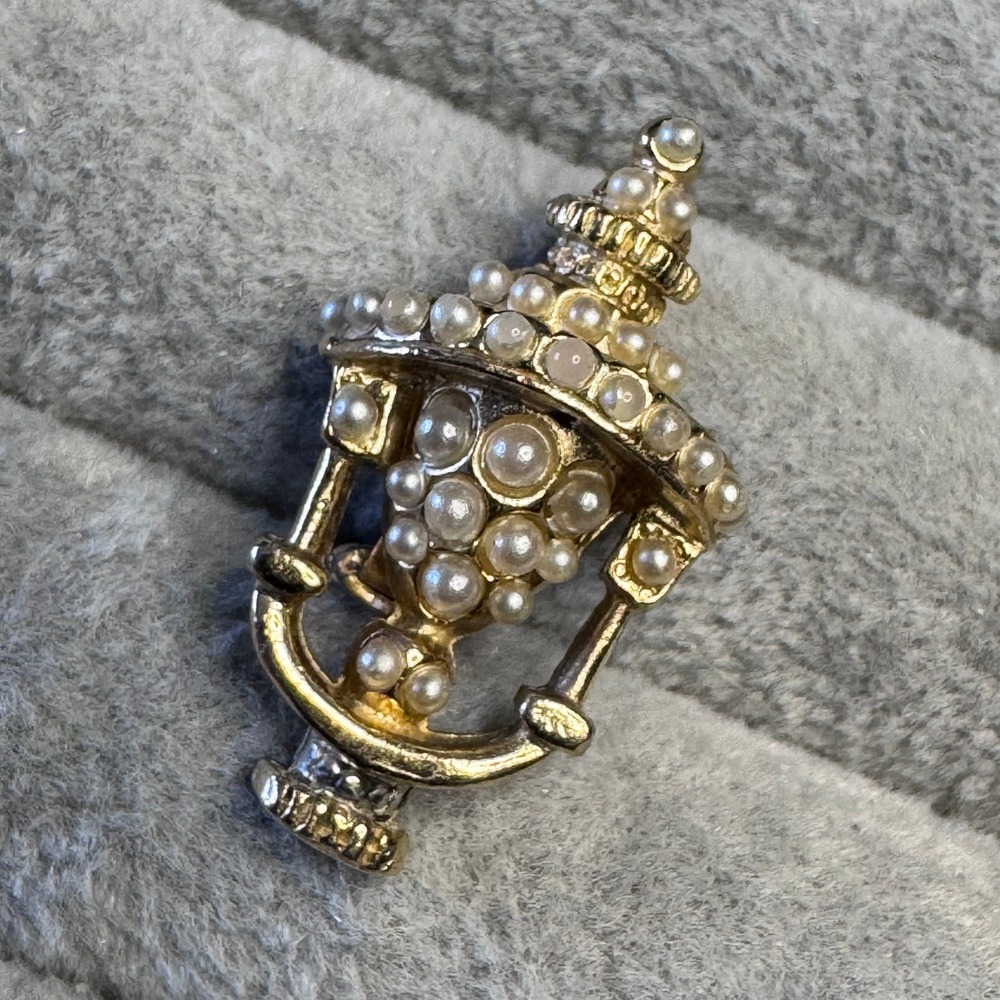Vintage Gold Tone Faux Pearl Lamp Lantern Brooch Pin Antique Style 1.25" Victori